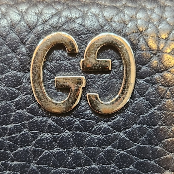 Gucci Navy Leather Zip Around Long Wallet EUC - Picture 16 of 16
